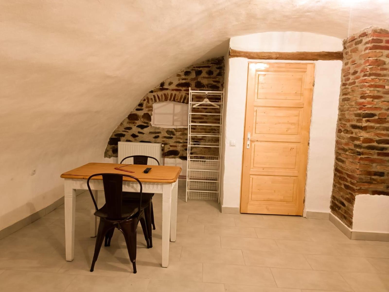 Heltau Apartments Cisnădie エクステリア 写真